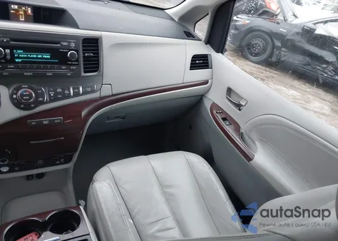 2011 Toyota Sienna Xle V6/Xle V6 Auto Access Seat from USA, damaged, VIN 5TDYK3DC3BS014252